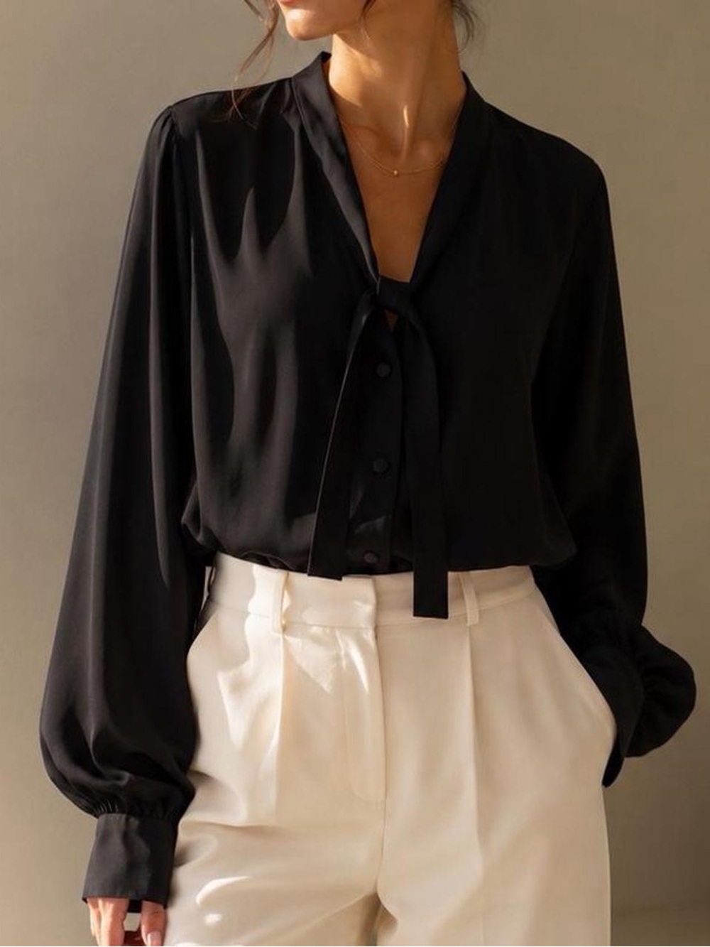 Express Black Tie-Neck Long Sleeve Blouse (Size XS)